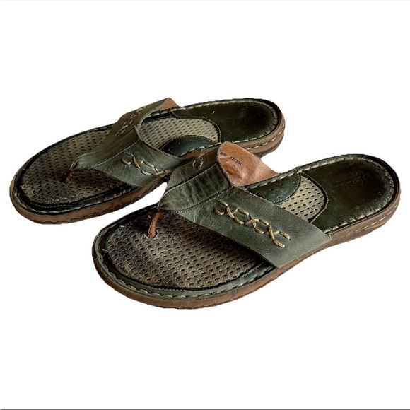 b.o.c. Shoes - B.O.C Born Suava Thong Flip Flop Sandals Women’s 7M Green / Brown Casual Comfort
